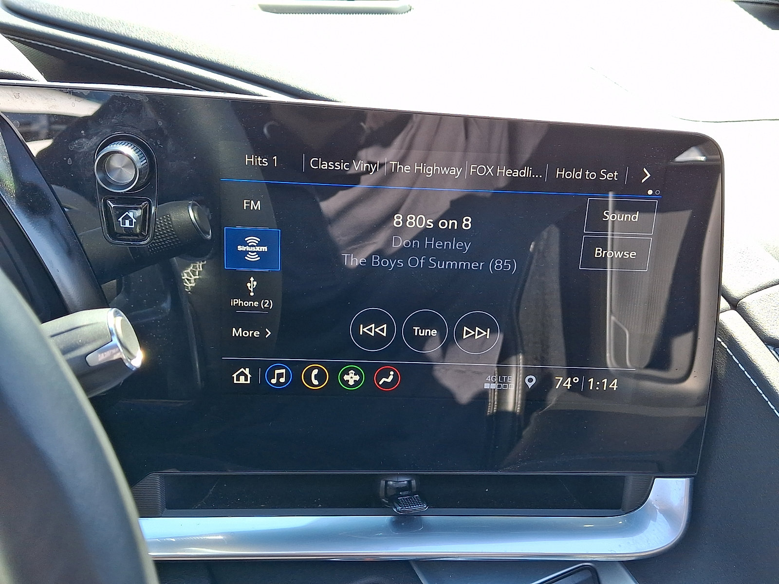 Used 2020 Chevrolet Corvette Stingray Coupe w/ Z51 Performance Package image 14