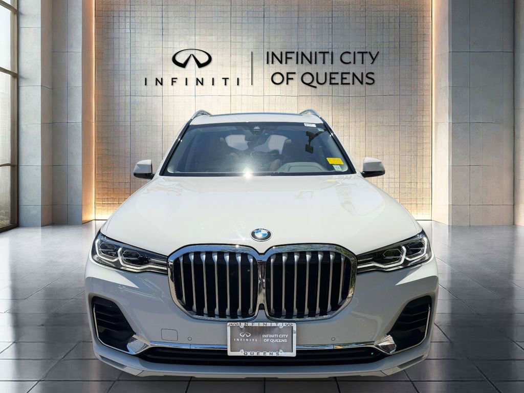 Used 2022 BMW X7 xDrive40i w/ Parking Assistance Package AWD/4WD image 2
