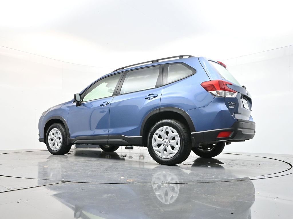 Used 2023 Subaru Forester Base image 31
