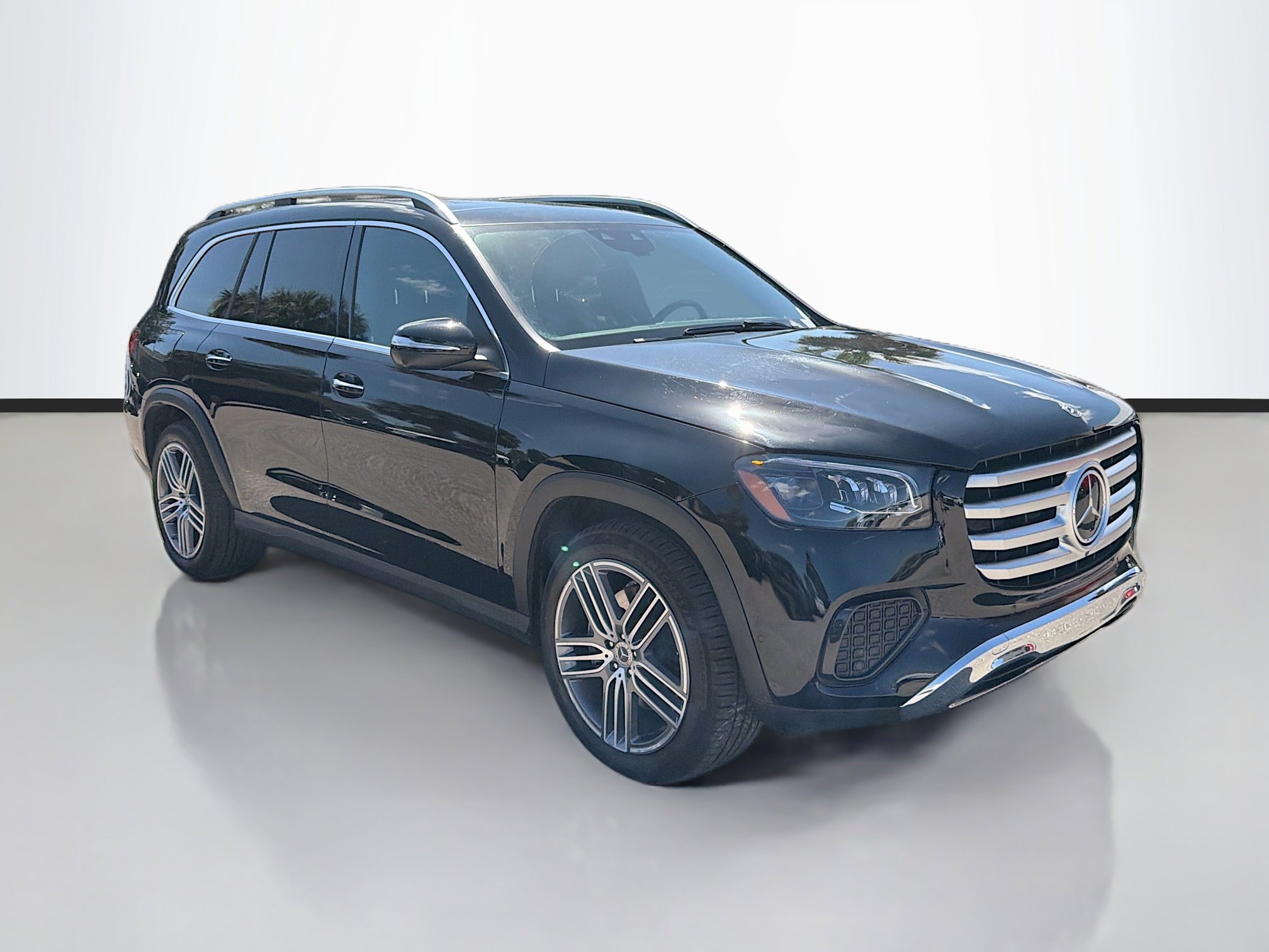 Used 2025 Mercedes-Benz GLS 450 4MATIC image 1