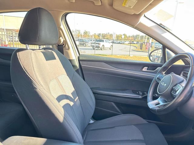 Used 2022 Kia K5 LXS image 17