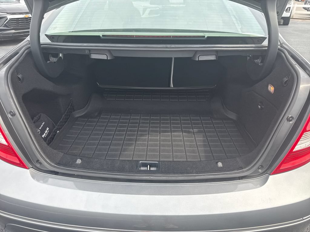 Used 2011 Mercedes-Benz C 300 Sedan image 33