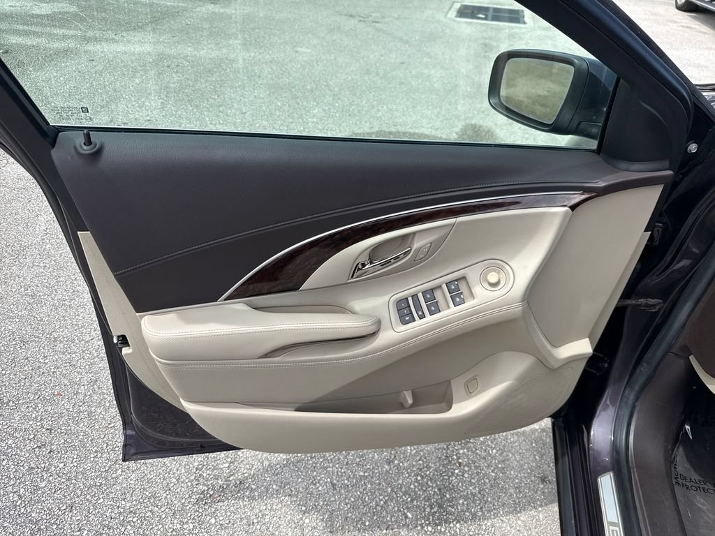 Used 2015 Buick LaCrosse Leather FWD image 10