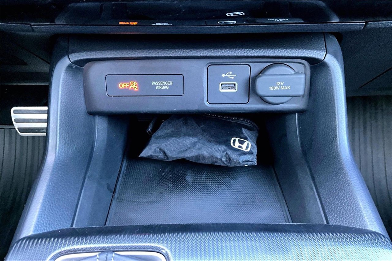 Used 2023 Honda Civic Sport image 15
