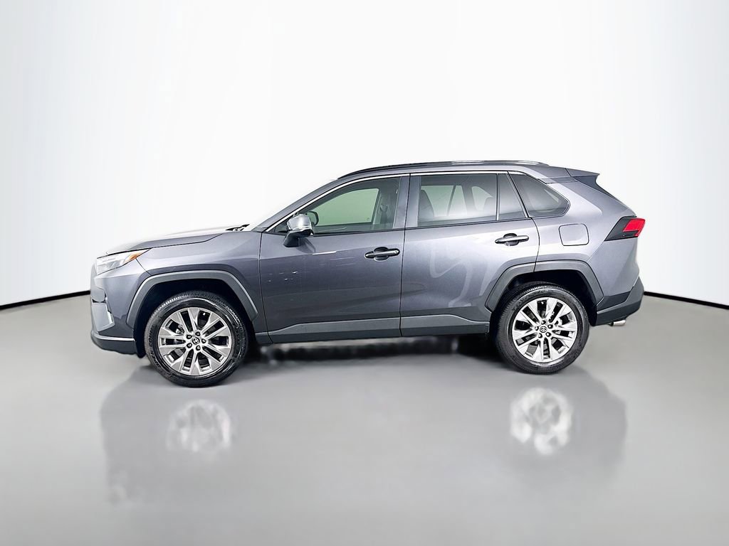 Used 2023 Toyota RAV4 XLE Premium FWD image 8