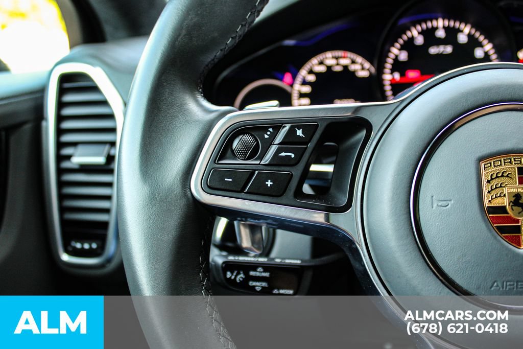 Used 2022 Porsche Cayenne GTS AWD/4WD image 27