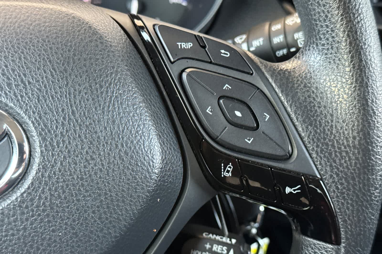 Certified 2020 Toyota C-HR LE FWD image 25
