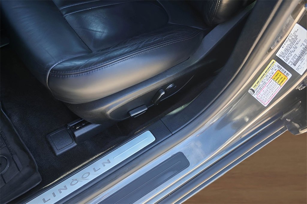 Used 2017 Lincoln MKZ Select w/ Technology Package image 8