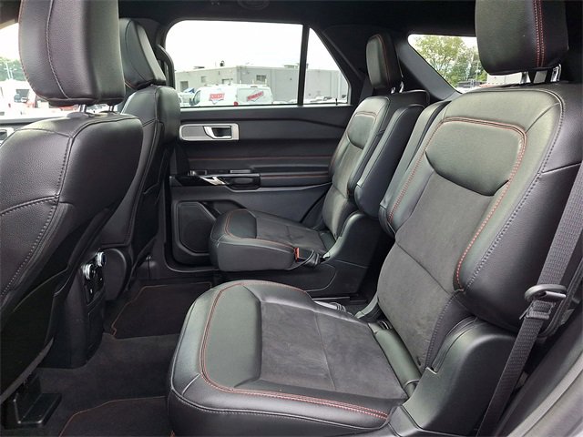 Used 2022 Ford Explorer ST-Line w/ Class IV Trailer Tow Package image 14