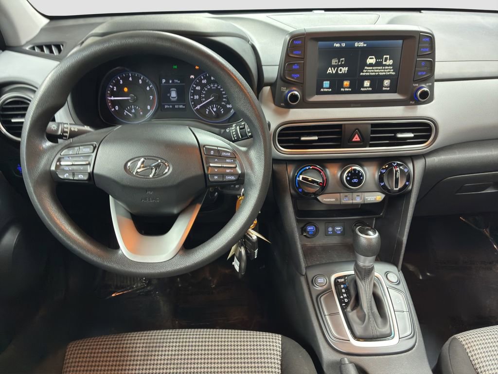 Used 2021 Hyundai Kona SE image 17
