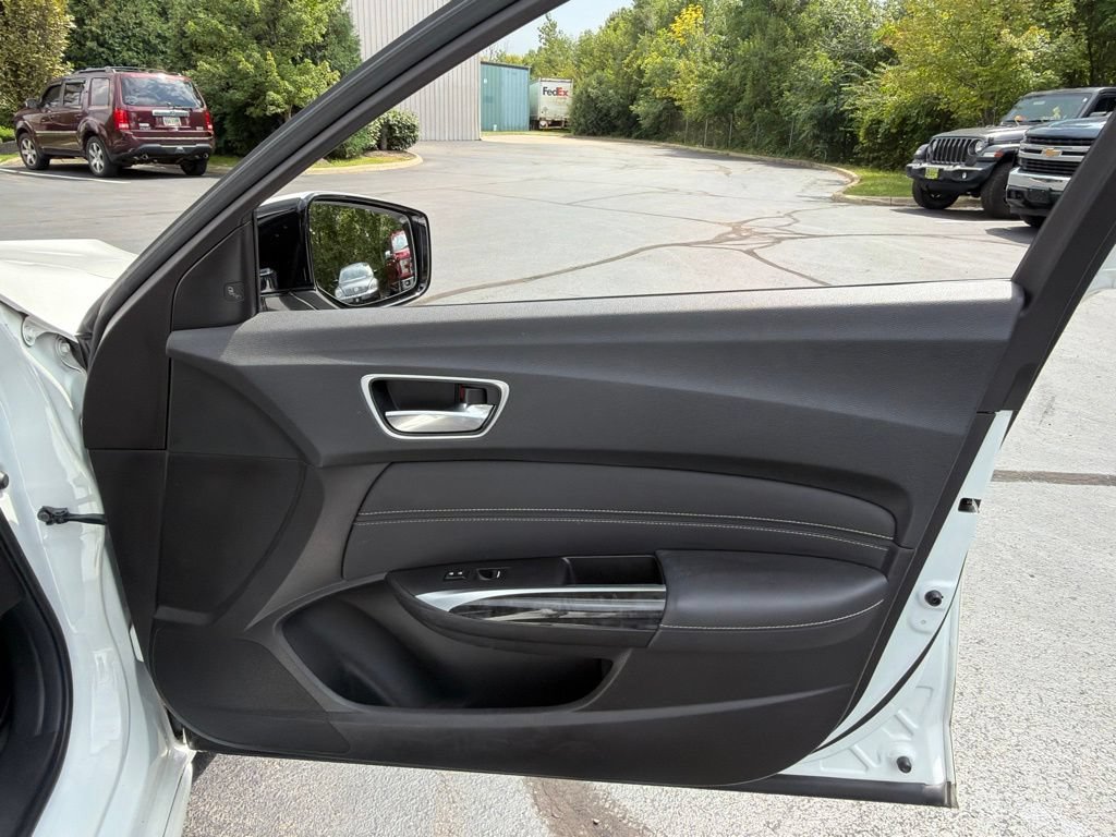 Used 2018 Acura TLX w/ Technology Package FWD image 44