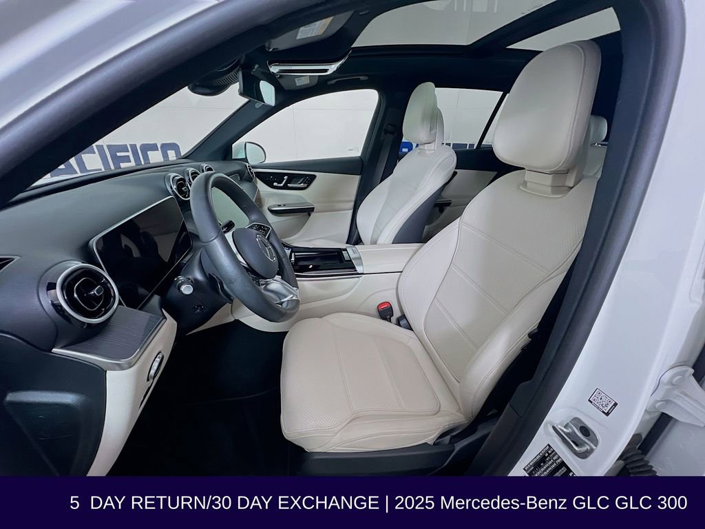 Used 2025 Mercedes-Benz GLC 300 4MATIC image 12