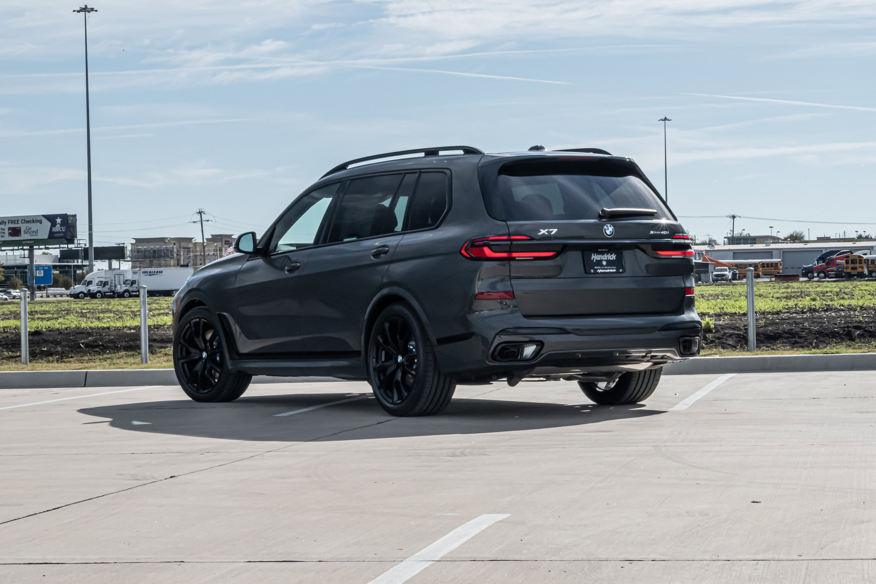 New 2026 BMW X7 xDrive40i w/ M Sport Package image 3