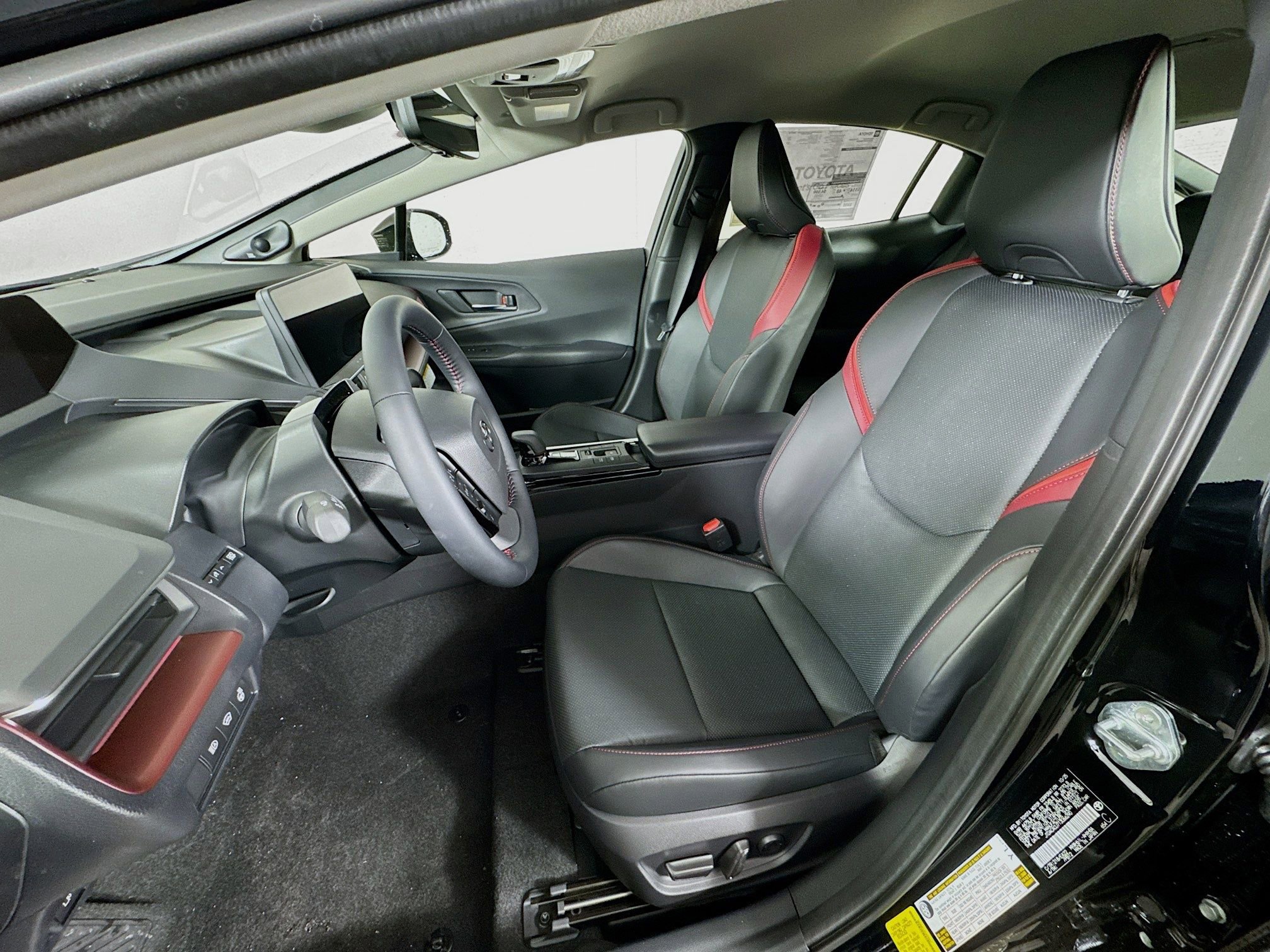 New 2026 Toyota Prius Plug-In Hybrid FWD image 11