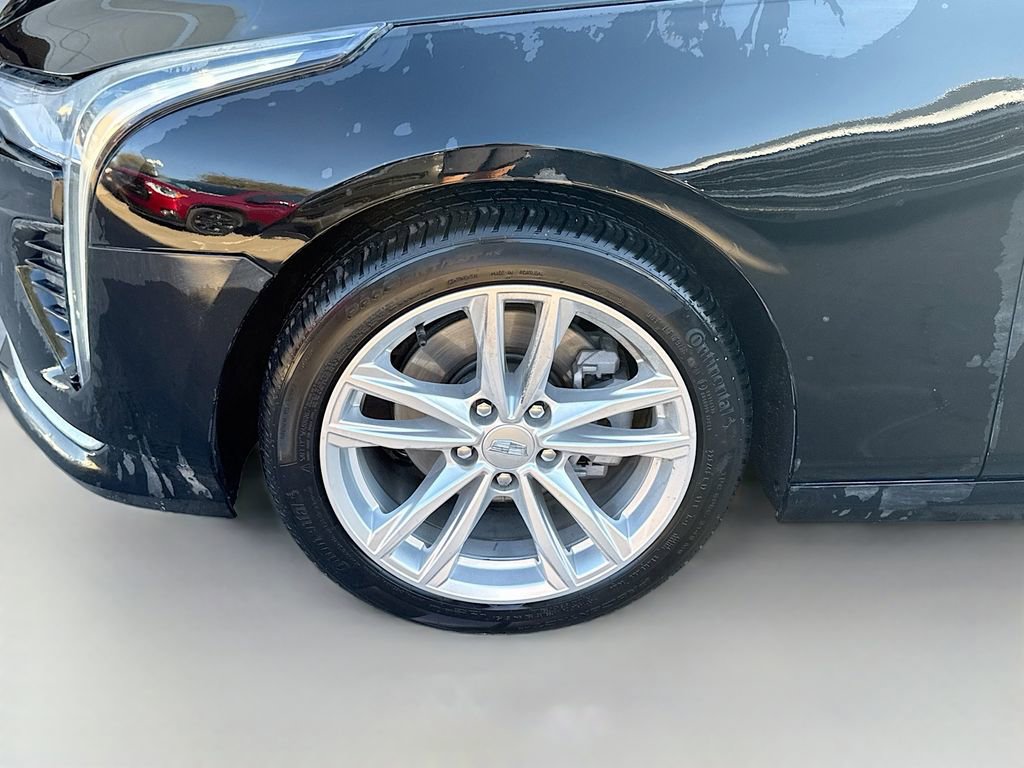 Used 2025 Cadillac CT4 Luxury image 28