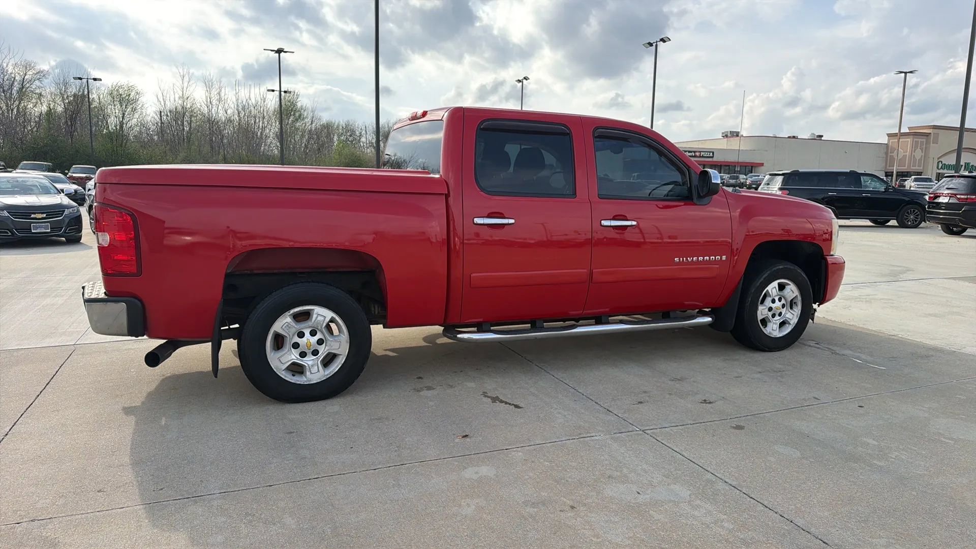 Used 2008 Chevrolet Silverado 1500 LT w/ Towing Package image 25