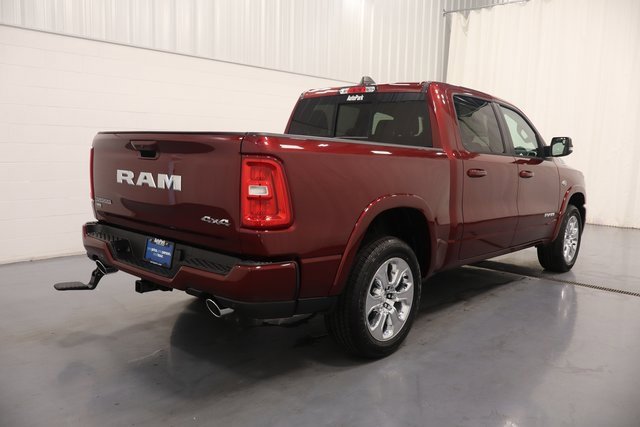 New 2026 RAM 1500 4x4 Crew Cab image 7