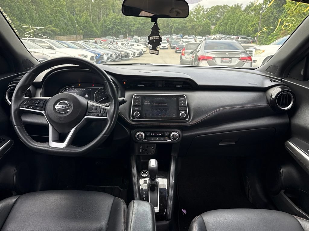 Used 2019 Nissan Kicks SR w/ SR Premium Package FWD image 8