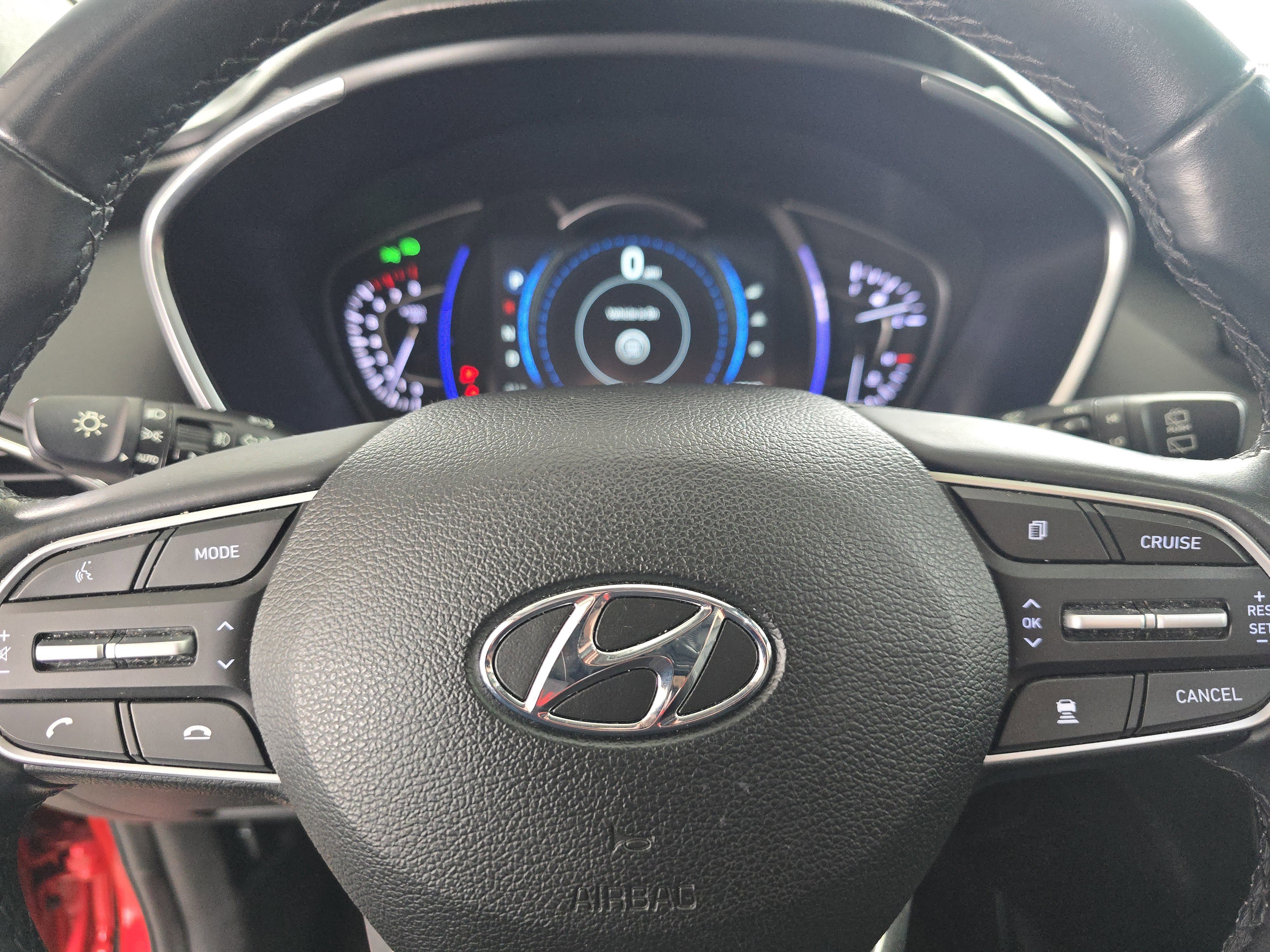 Used 2020 Hyundai Santa Fe SEL w/ Convenience + Premium Package image 16