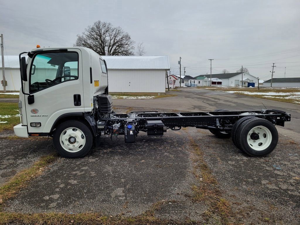 New 2025 Chevrolet Low Cab Forward 5500XG image 13
