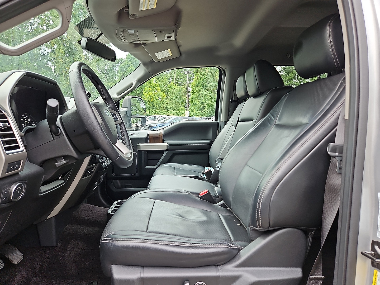 Used 2016 Ford F150 Lariat w/ Trailer Tow Package AWD/4WD image 13