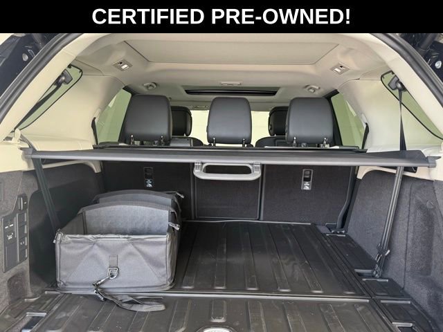 Certified 2025 Land Rover Discovery Dynamic SE AWD/4WD image 18