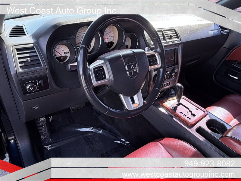 Used 2012 Dodge Challenger R/T image 8