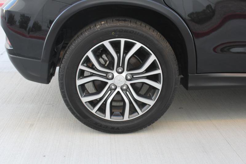 Used 2019 Mitsubishi Outlander Sport SE FWD image 34