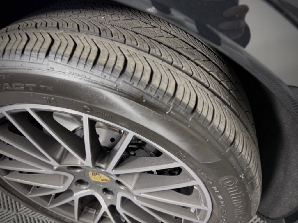 Certified 2023 Porsche Cayenne S image 14