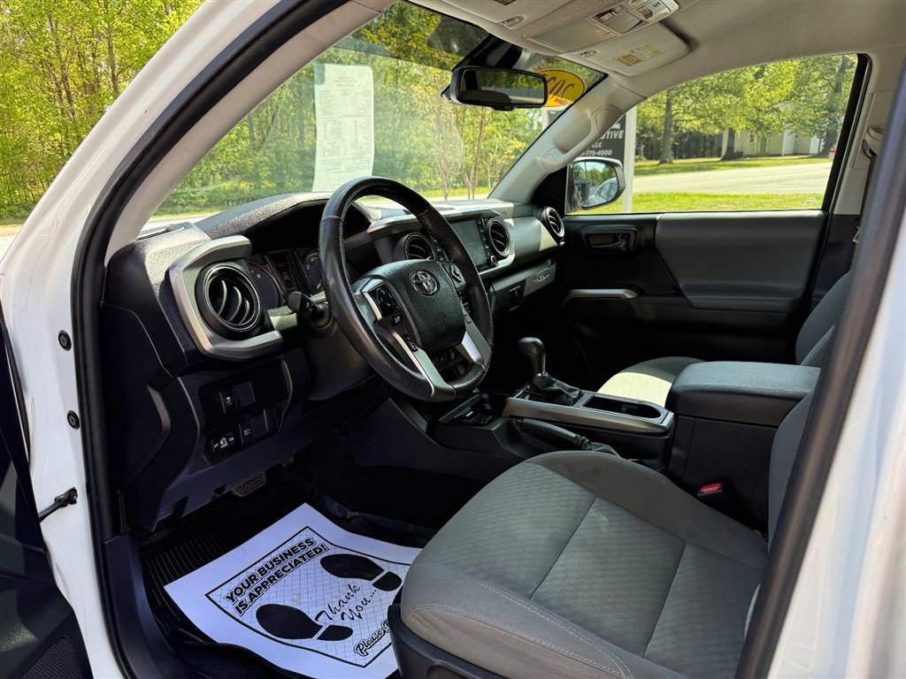 Used 2021 Toyota Tacoma SR5 image 11
