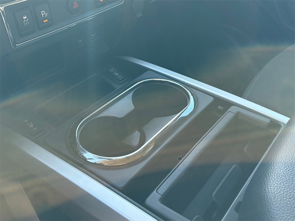 Certified 2024 Nissan Titan SV w/ SV Convenience Package image 17
