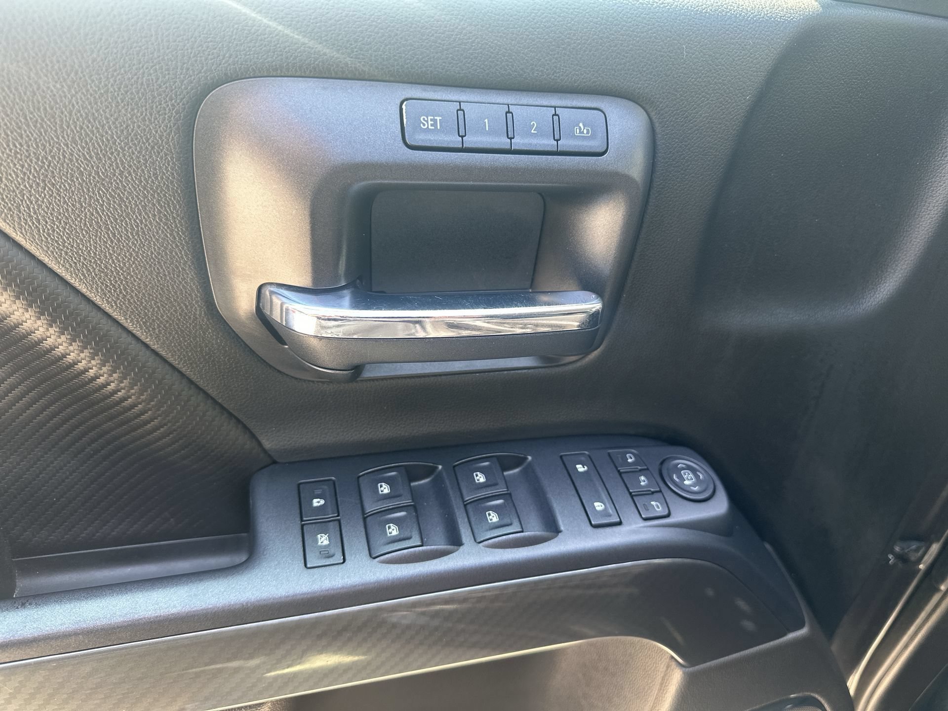 Used 2016 GMC Sierra 1500 SLT AWD/4WD image 16