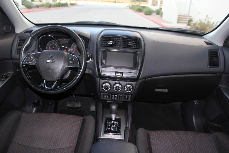 Used 2019 Mitsubishi Outlander Sport SE FWD image 18