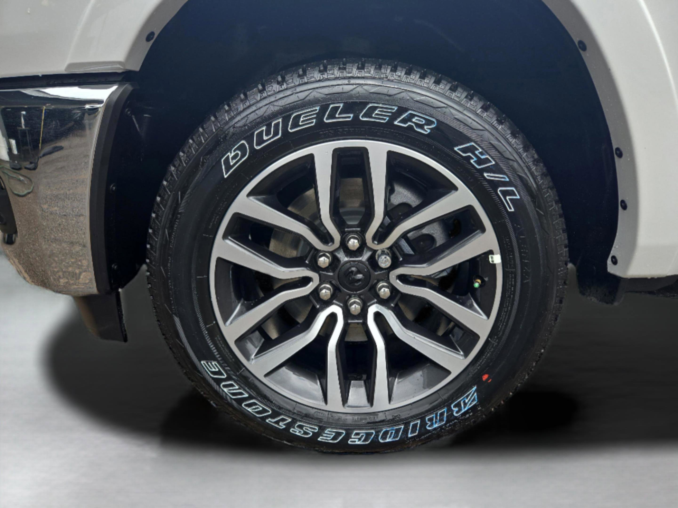 New 2026 RAM 1500 Limited image 10