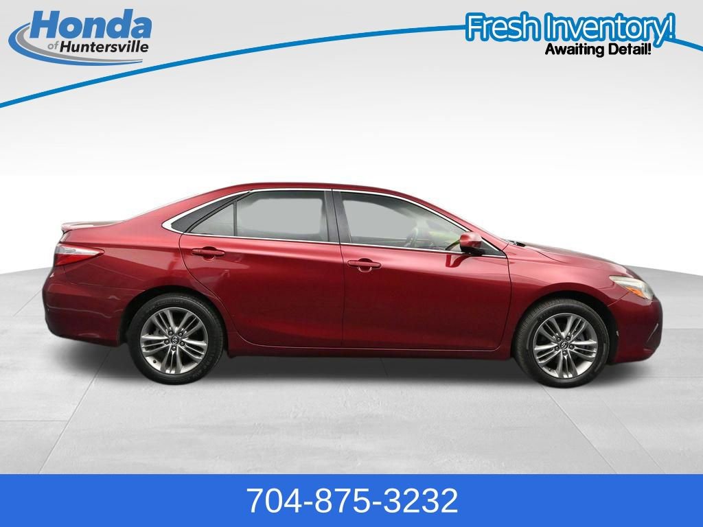 Used 2017 Toyota Camry SE FWD image 9