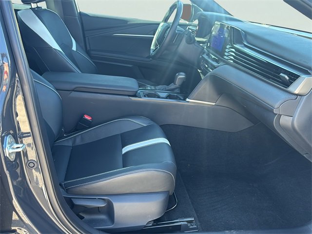 Used 2025 Toyota Camry SE image 11