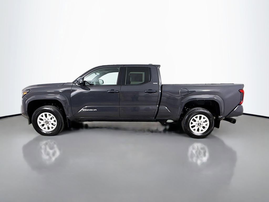 Certified 2024 Toyota Tacoma SR5 AWD/4WD image 4