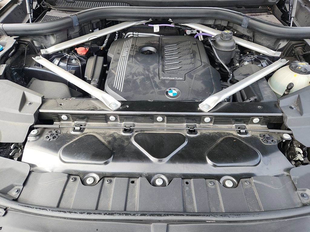 Used 2022 BMW X5 xDrive40i w/ M Sport Package image 27