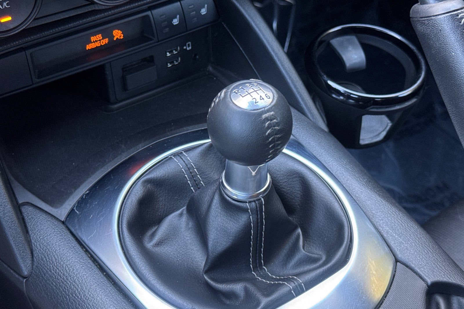 Used 2021 MAZDA MX-5 Miata Club w/ Appearance Package RWD image 21