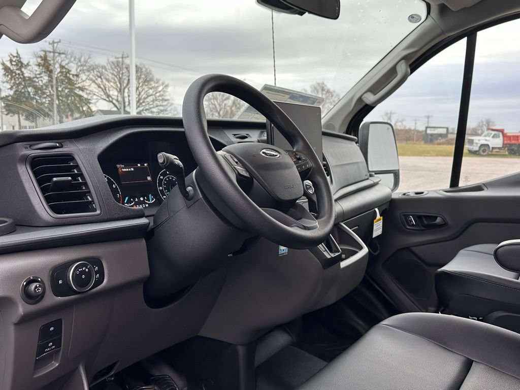 New 2025 Ford Transit 250 Low Roof w/ Load Area Protection Package RWD image 8