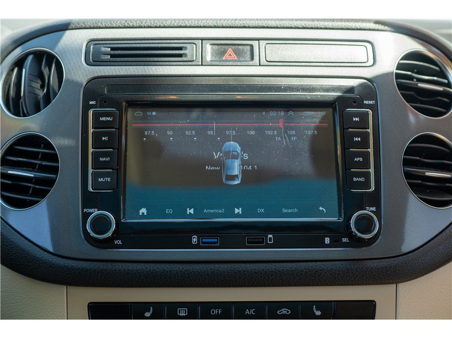 Used 2013 Volkswagen Tiguan S FWD image 23