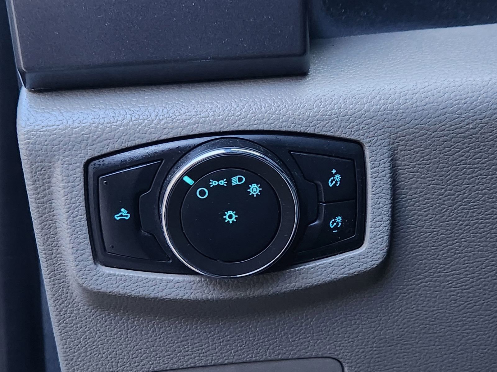 Used 2022 Ford F250 XLT w/ FX4 Off-Road Package image 27