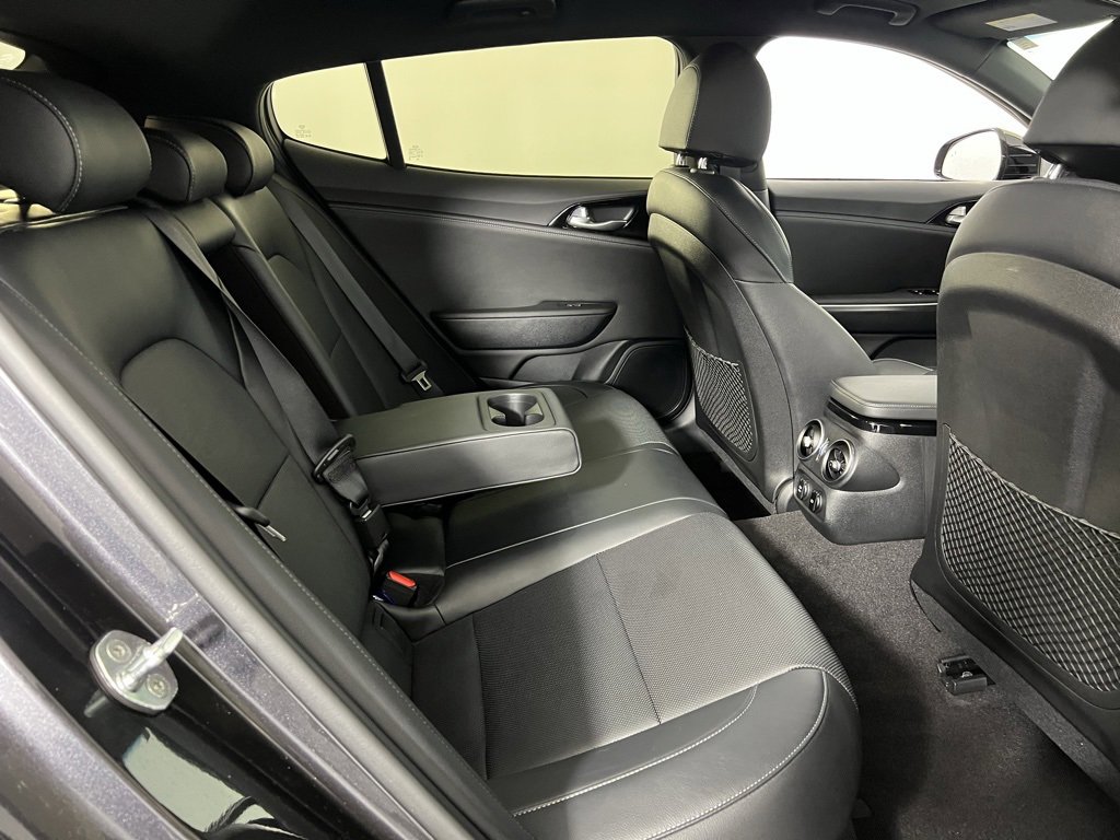 Used 2021 Kia Stinger GT-Line image 29