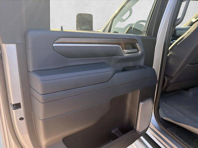 Used 2024 Chevrolet Silverado 3500 High Country w/ High Country Premium Package AWD/4WD image 18