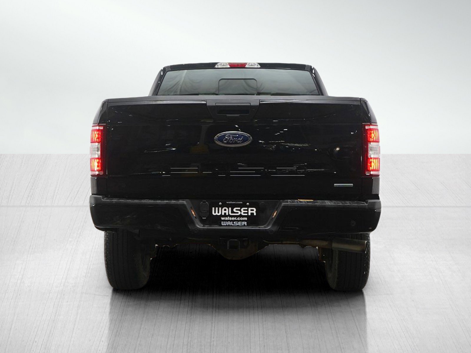 Used 2019 Ford F150 XLT w/ Equipment Group 302A Luxury AWD/4WD image 4
