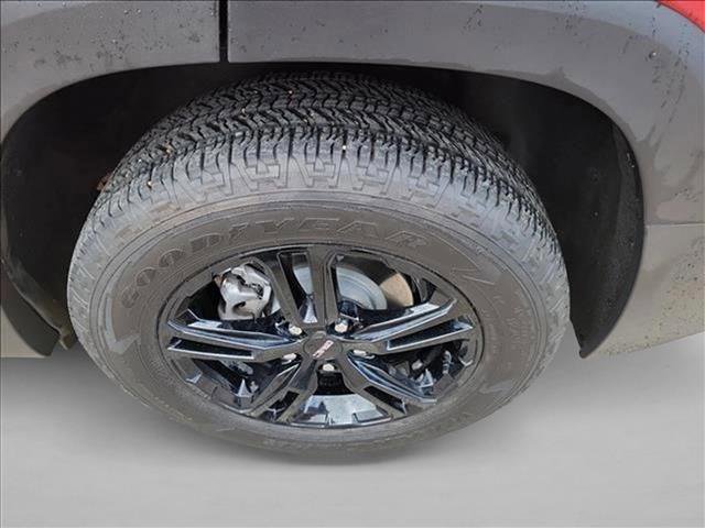 Used 2024 GMC Terrain AT4 w/ Tech Package AWD/4WD image 11