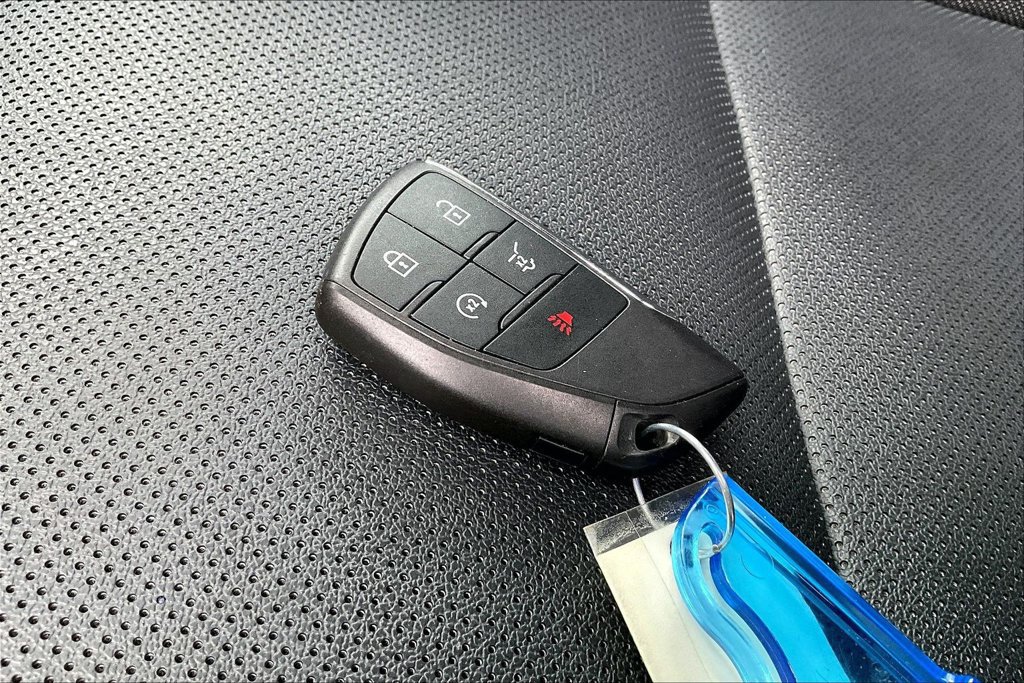 Used 2024 Chevrolet Equinox EV LT FWD image 38
