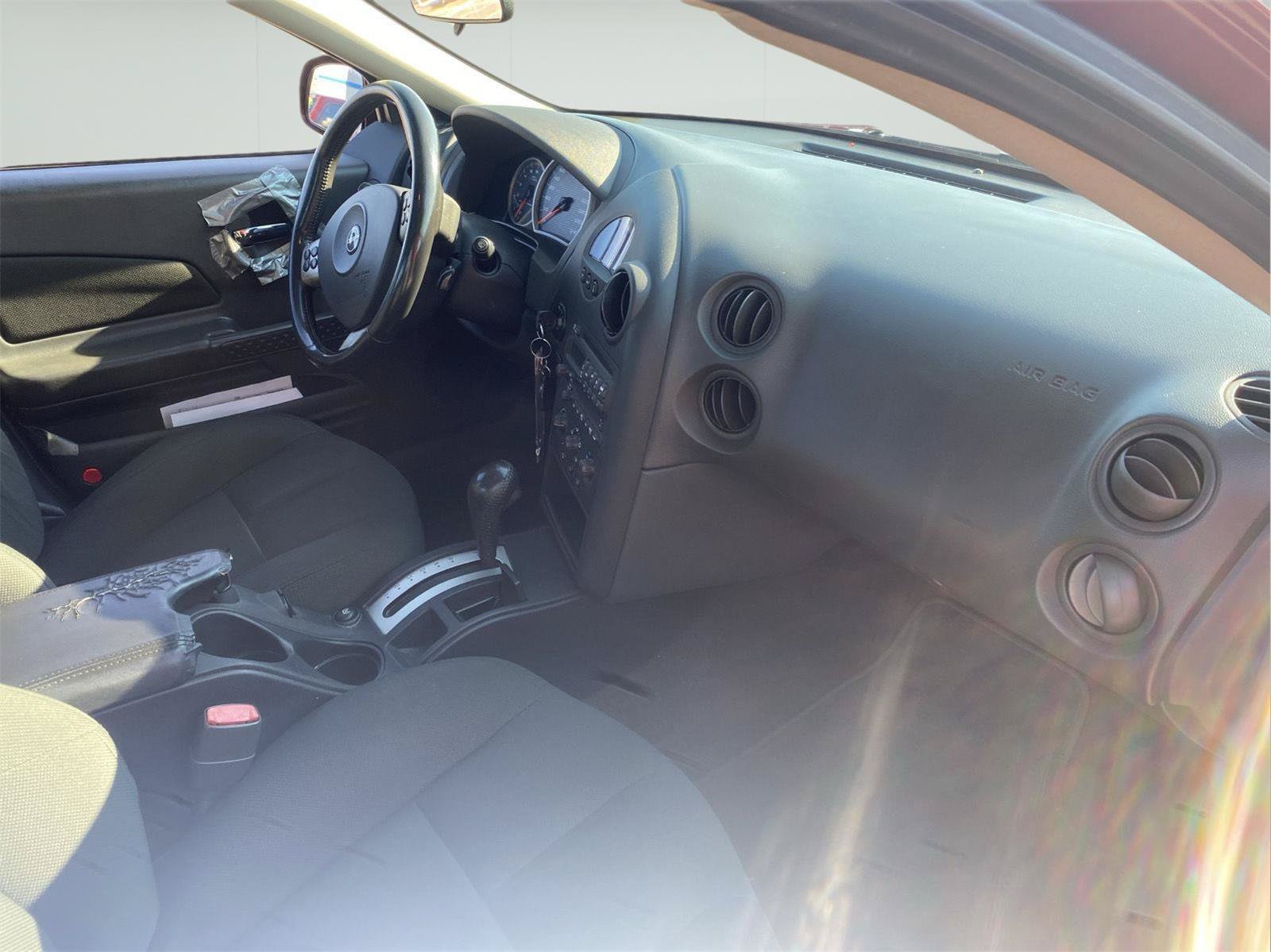Used 2004 Pontiac Grand Prix GT2 FWD image 11