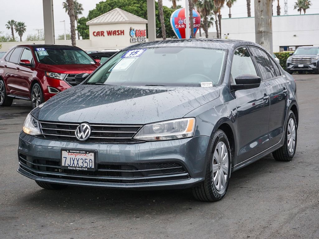 Used 2015 Volkswagen Jetta S image 4