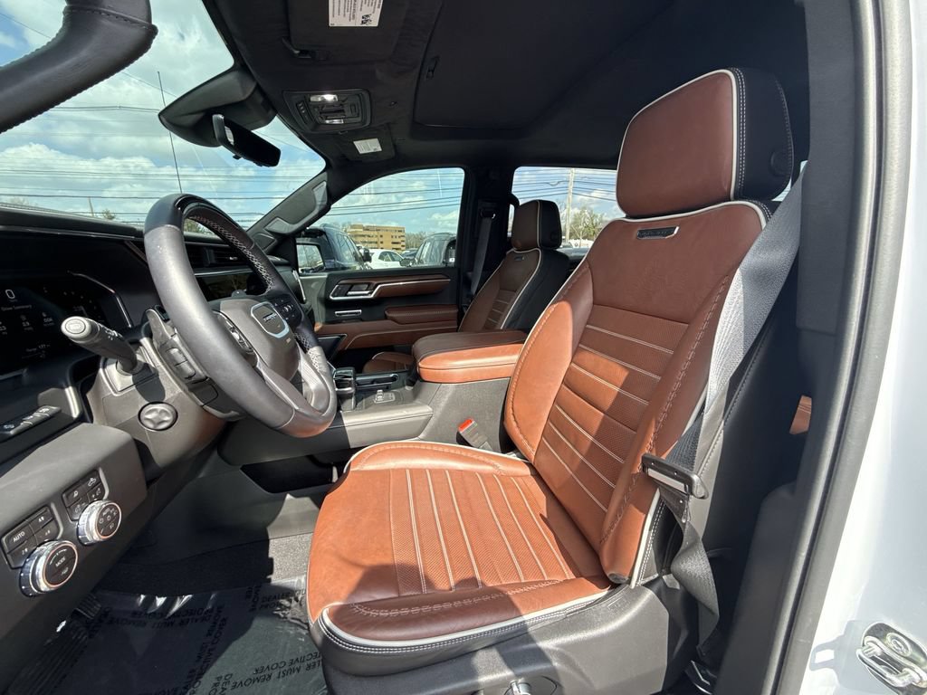 Used 2026 GMC Sierra 1500 Denali Ultimate AWD/4WD image 13